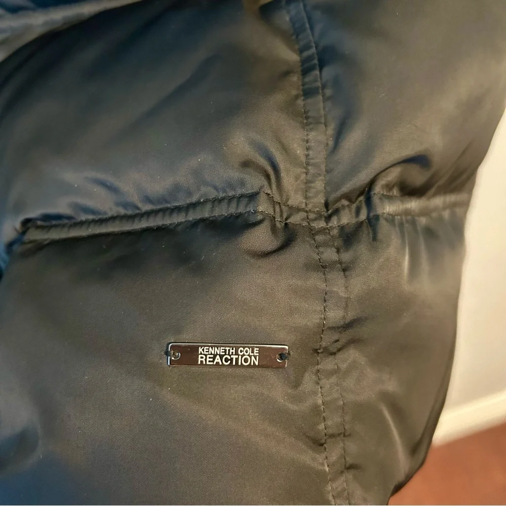 Kenneth Cole Reaction mid-length black coat. - Picture 5 of 6